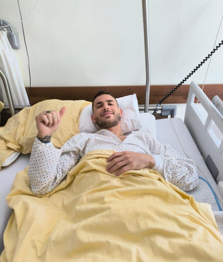 Люка Эрнандес перенёс операцию после травмы крестообразной связки