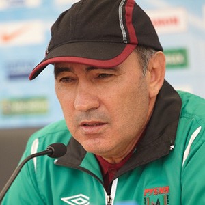Кирпичик за кирпичиком