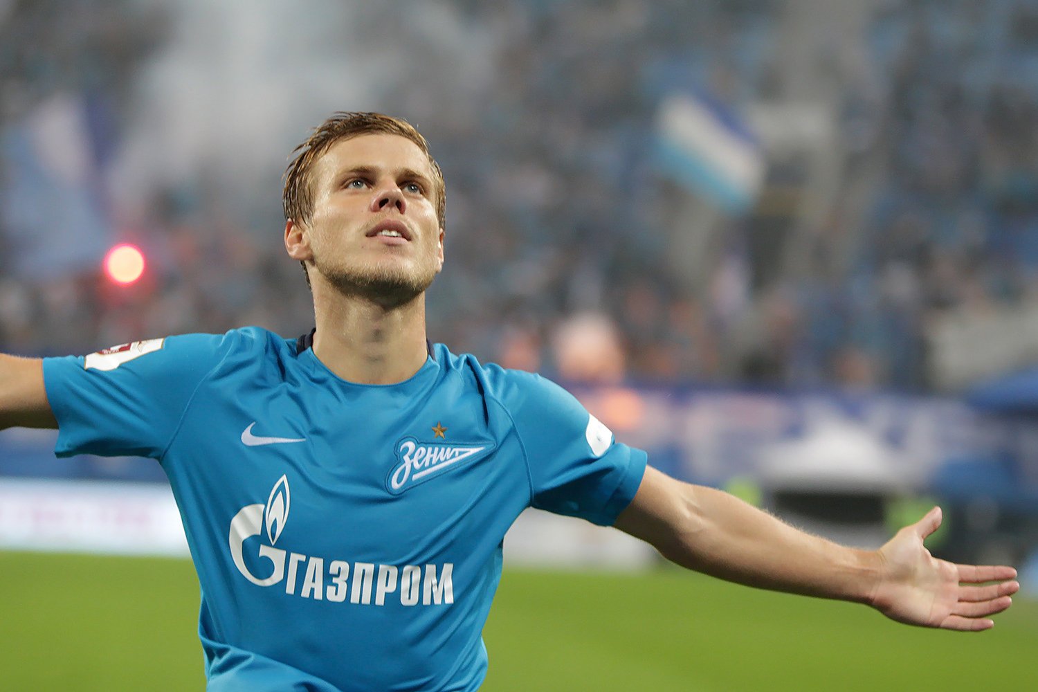 Футболист кокорин