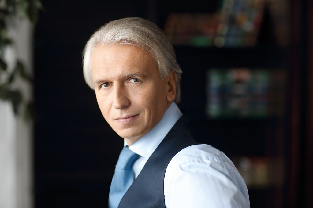 Дюков. Александр дюков газпром. Дюков александр валерьевич. Дюков александр газпромнефть. Глава рфс александр дюков.