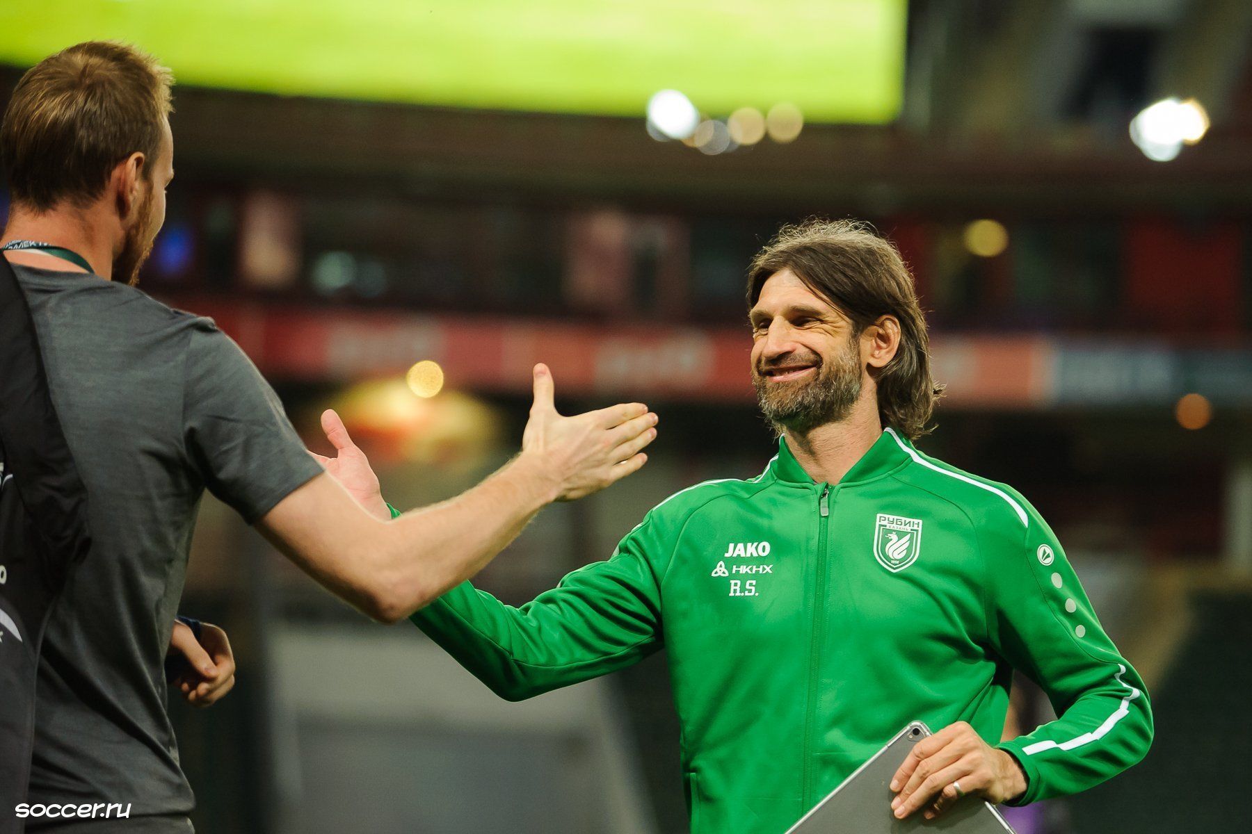 символическая сборная лиги чемпионов. футболист сборной казахстана. хоккей россия белоруссия чм. сборная рпл 1ого тура. сборная кыргызстана по хоккею разгромила всех соперников.