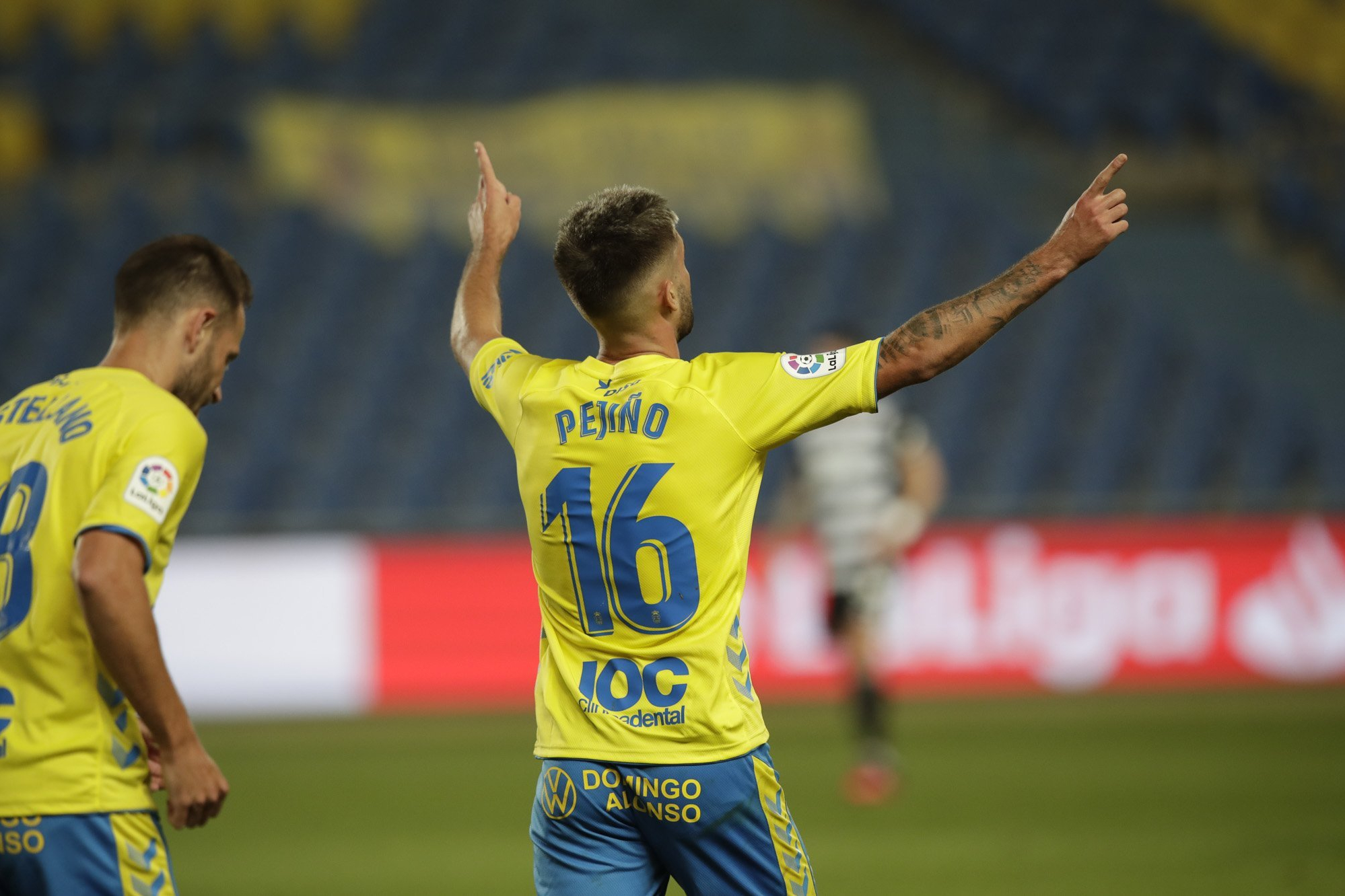 Альберто молейро 2022 23. Антонио висенте лас пальмас. Лас пальмас футбольный. Лас пальмас футбольный. Футбольная команда лас пальмас.