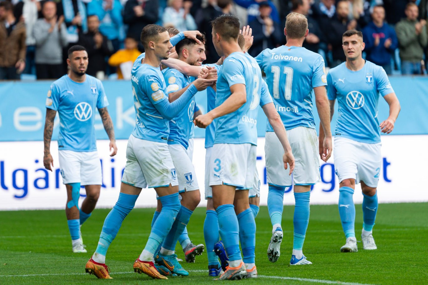 Malmo ff. Malmö fc. Фк мальме команда. Мальмо швеция. Мальме команда.