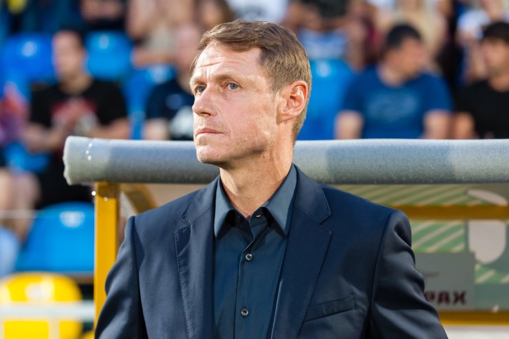 Спор боксера. Тренер против. Тренер против тренера. Тренер против тренера. 73 летней тренер по боксу.