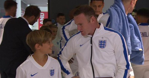 Сын Дэвида Бекхэма вывел сборную Англии на матч против Швейцарии