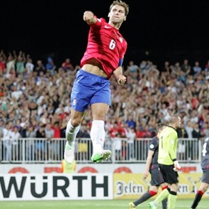 Игнашевич и еще 10 результативных защитников