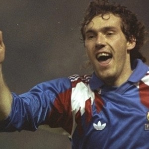 Игнашевич и еще 10 результативных защитников