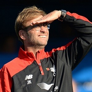 Молотком по голове