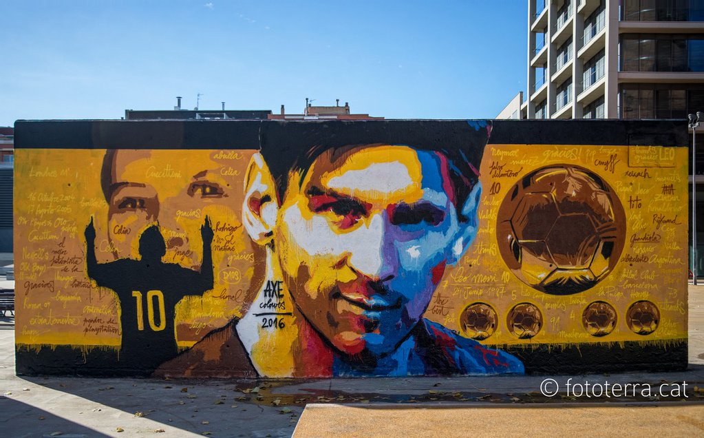 В Барселоне появилось граффити в честь 5-го «Золотого мяча» Месси