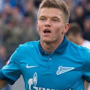 Распределили роли