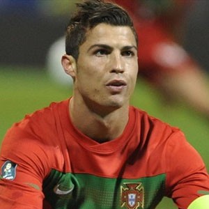 Португалия разгромила Боснию и другие результаты