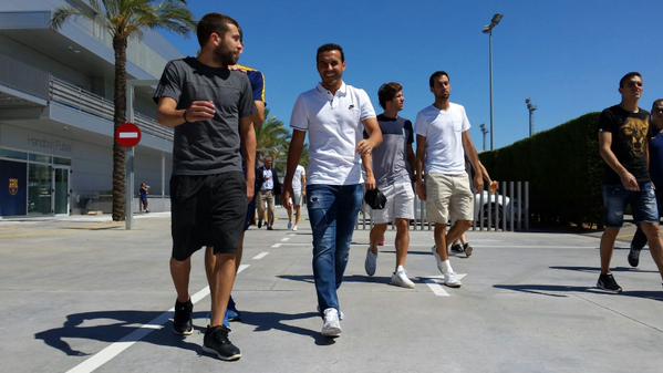 Педро приехал попрощаться с партнерами по «Барселоне»