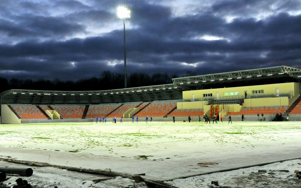 Стадион электрон