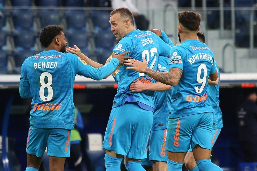 Игроки зенита. Зенит крылья советов 2006. Товарищеский матч зенит динамо. Крылья зенит советов зенит. Рубин зенит прямая трансляция.