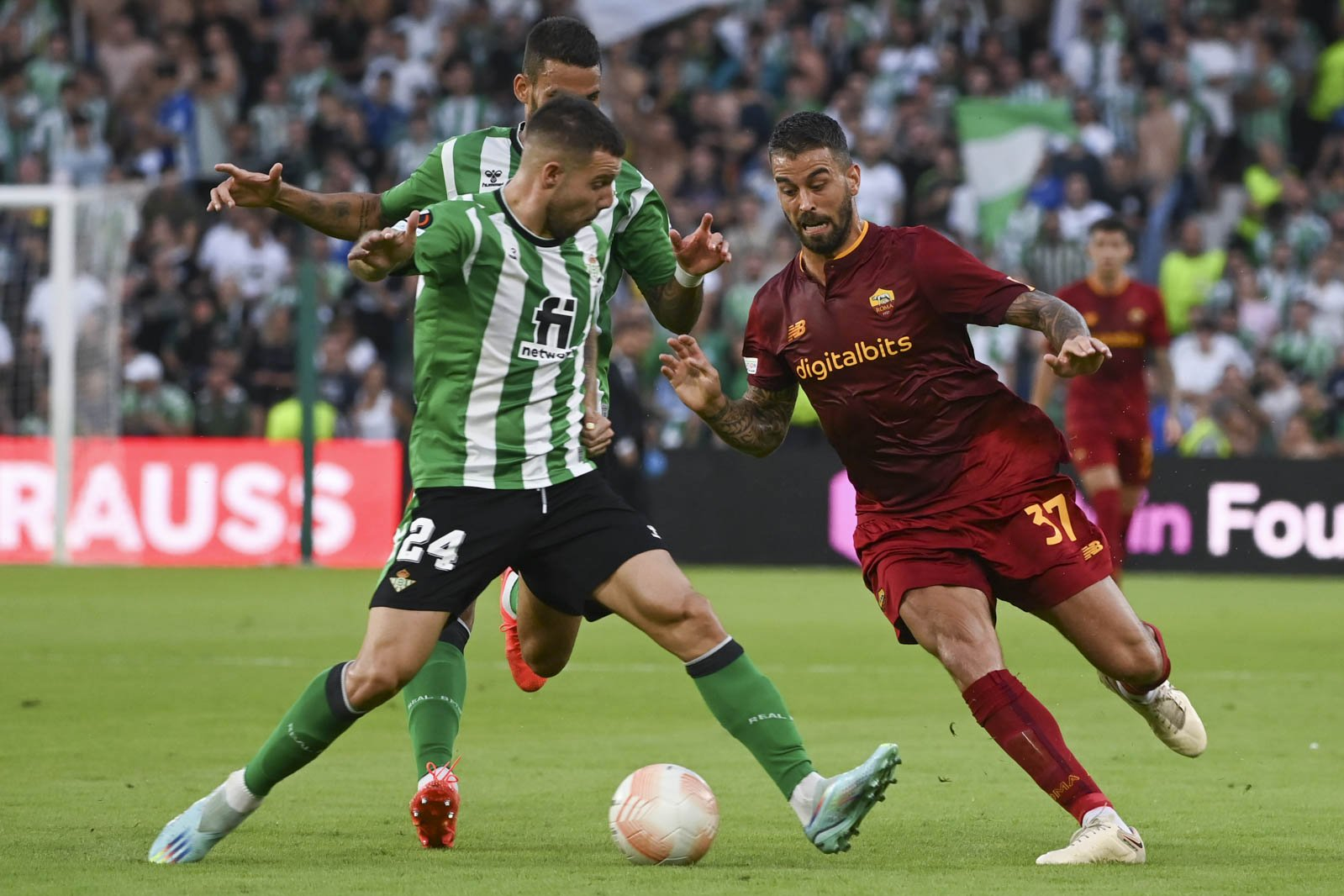 зенит бетис 2 3. матчи лига европы 2022. россия уефа. матчи лига европы 2022. мартинес манчестер юнайтед.