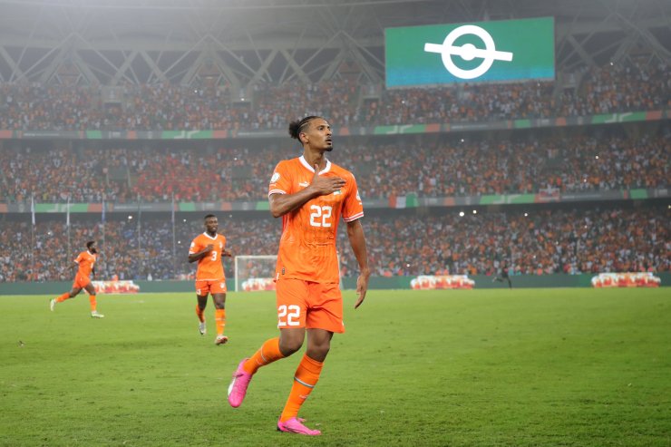 финал кубка англии. чемпионат англии – ноттингем форест. кубок англии по футболу 2021-2022. гарначо манчестер юнайтед чемпионат мира. полуфинал кубка англии.