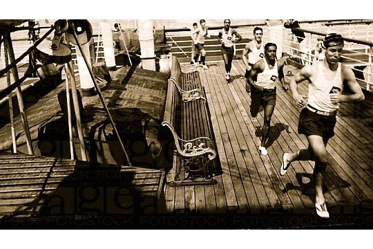 Чемпионат мира 1934: фото тренировок бразильцев на борту посреди океана до сих пор вызывают неразбериху