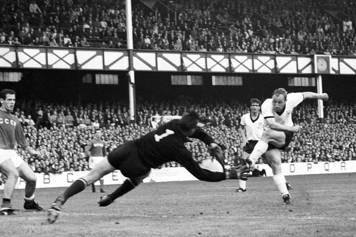 Чемпионат мира 1966: несколько фото сборной СССР в Брегенце до мундиаля и фотозарисовка о некоторых моментах полуфинала СССР — Германия