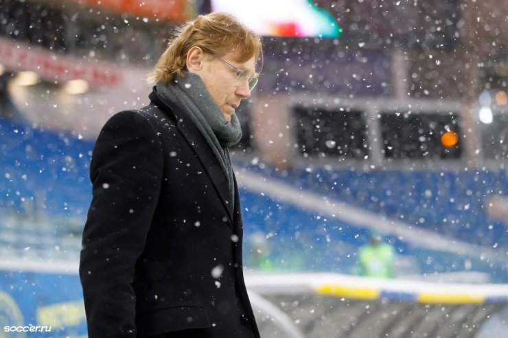 Валерий Карпин