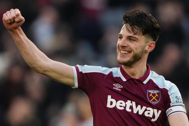 Английский полузащитник за 100 миллионов фунтов. Грядёт большая драка за  Деклана Райса 04.02.2022 читать блог на SOCCER.RU