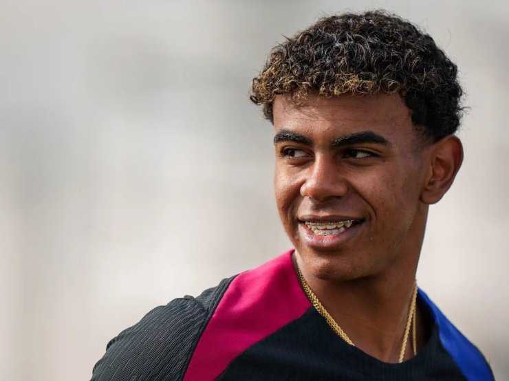 Ямаль на тренировке Барселоны