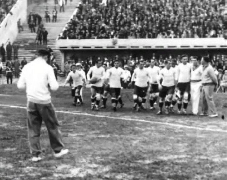 Чемпионат мира 1930: Эктор Гутинк и его сборная Бельгии. Альберто Феликс Суппичи и его чемпионская команда Уругвая