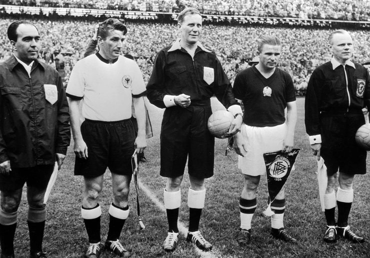 Особенности судейства на чемпионатах мира с 1930 по 1954 годы