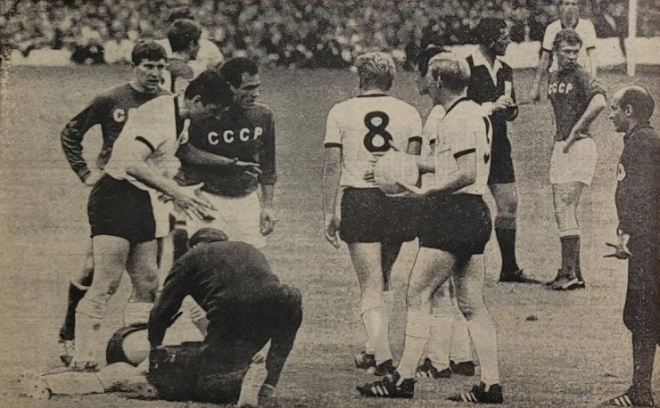 Чемпионат мира 1966: несколько фото сборной СССР в Брегенце до мундиаля и фотозарисовка о некоторых моментах полуфинала СССР — Германия