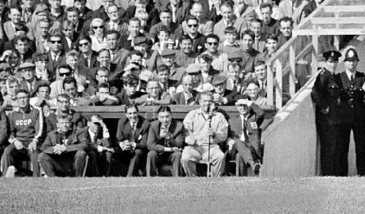 Сборная СССР на ЧМ-66: Флориана Альберта должен был держать наш Альберт; или всё-таки Валерий? Об Альберте Шестернёве, Валерии Воронине и всей сборной Советского Союза в 1966 году