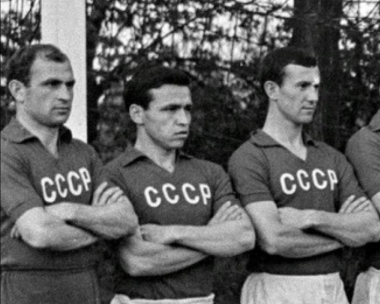 ЧМ-66 в Англии: Луиджи Рива в списках не значился, но попал на фото; врачи и массажисты сборной СССР в списках значились, но на фото попадали крайне редко