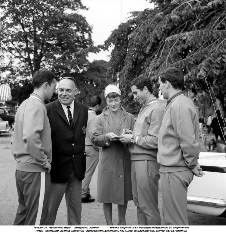 Сборная СССР на ЧМ-66: Флориана Альберта должен был держать наш Альберт; или всё-таки Валерий? Об Альберте Шестернёве, Валерии Воронине и всей сборной Советского Союза в 1966 году
