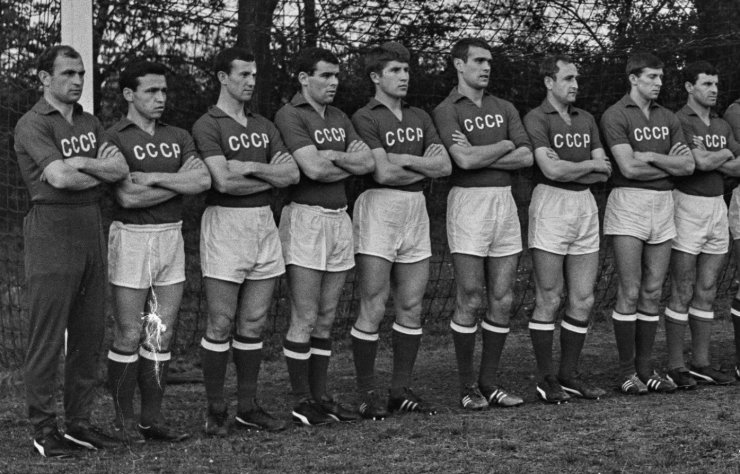 Чемпионат мира 1966: несколько фото сборной СССР в Брегенце до мундиаля и фотозарисовка о некоторых моментах полуфинала СССР — Германия