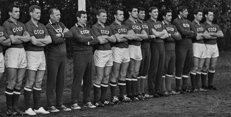 Чемпионат мира 1966: несколько фото сборной СССР в Брегенце до мундиаля и фотозарисовка о некоторых моментах полуфинала СССР — Германия