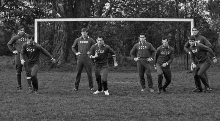 Чемпионат мира 1966: несколько фото сборной СССР в Брегенце до мундиаля и фотозарисовка о некоторых моментах полуфинала СССР — Германия