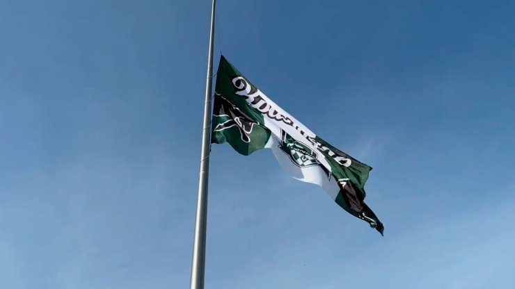 На главной площади Краснодара вывесили флаг футбольного клуба