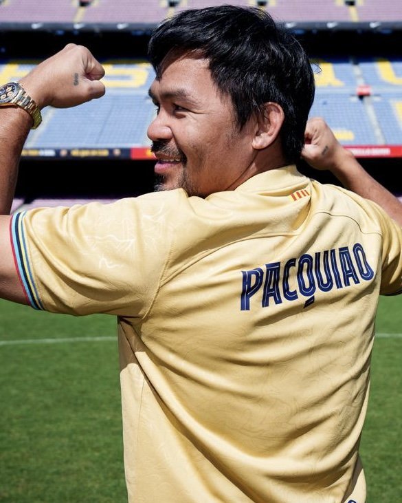Известный боксёр Мэнни Пакьяо посетил стадион «Барселоны»