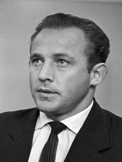 ЧМ-66 в Англии: Луиджи Рива в списках не значился, но попал на фото; врачи и массажисты сборной СССР в списках значились, но на фото попадали крайне редко