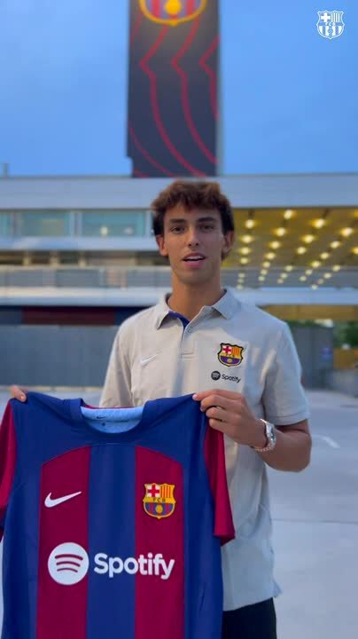 «Барселона» объявила об аренде Жоау Феликса
