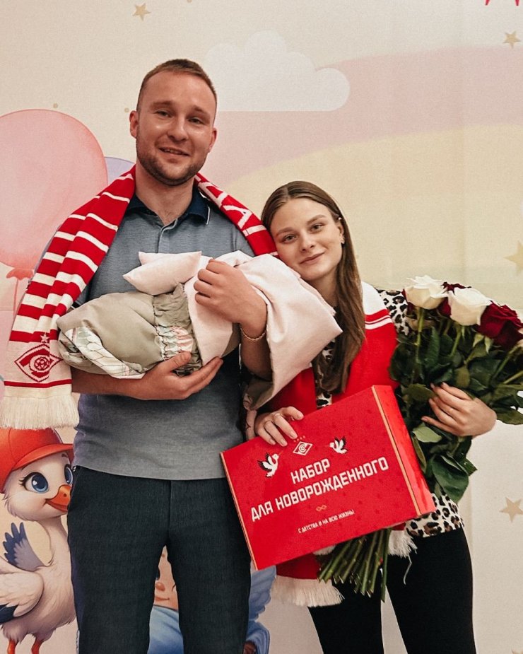 «Спартак» поздравил фанатку, у которой начались роды на матче Кубка России