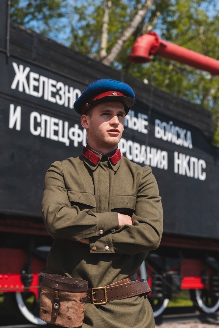 Игроки сборной России предстали в образах родственников-фронтовиков