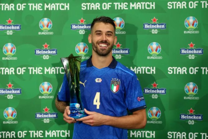 Спинаццола — лучший игрок матча Италия — Австрия