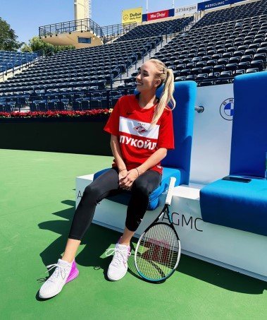 Теннисистка Потапова нанесёт символический удар перед матчем «Спартака»