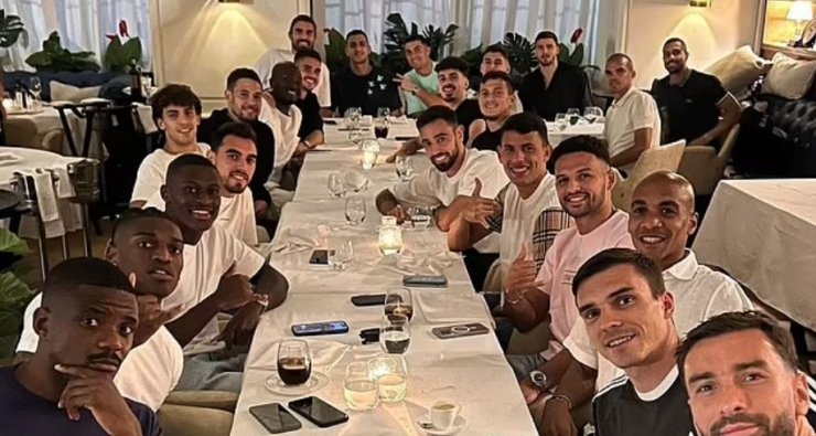 Роналду пригласил партнёров по сборной Португалии на ужин и оплатил счёт