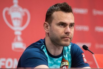 Игорь Акинфеев