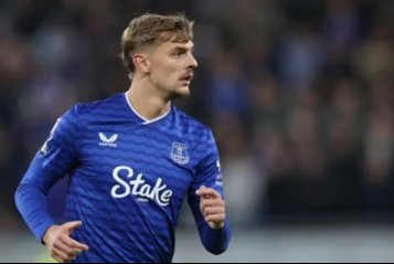 Кирнан Дьюсбери-Холл