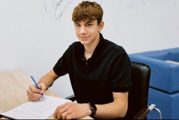 Лев Тимофеев