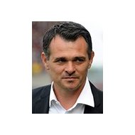Тренер Саньоль Вилли