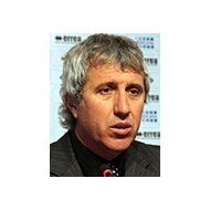 Тренер Дурмус Бесим