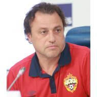 Тренер Гусев Ролан
