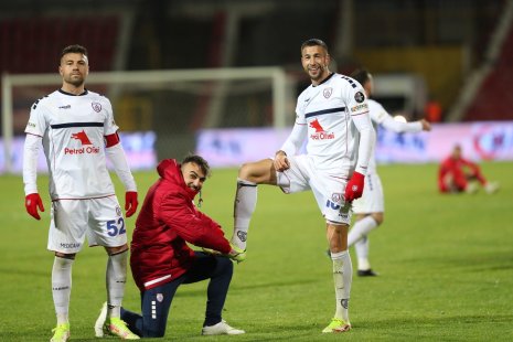 Игроки Алтинорду
